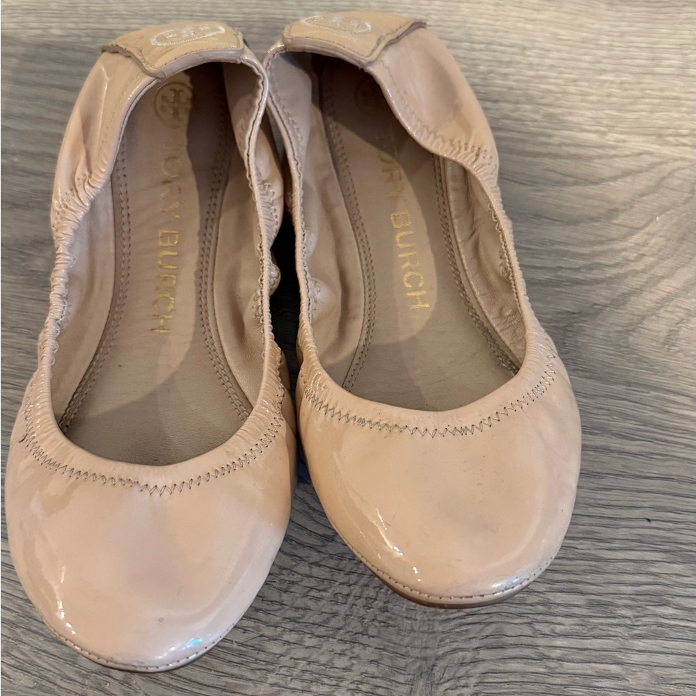 🤎 Tory Burch Eddie Ballet Flats – Size 6.5 (Sand)